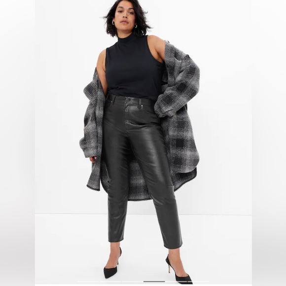 GAP High Rise Faux-Leather Vintage Slim Vegan Pant - Picture 4 of 9